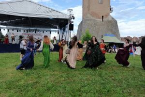 Poveşti medievale la poalele Turnului Chindia – Festivalul Dracula 2019