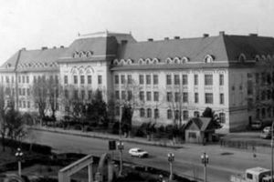 Primul liceu românesc din Transilvania: Când şi de ce a fost înfiinţată una dintre cele mai cunoscute instituţii şcolare din Alba