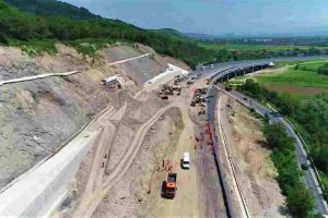 VIDEO| Mult a fost, puţin a rămas! Autostrada A1 Lugoj-Deva, lotul 4, se va deschide circulaţiei în luna august