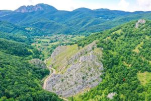 FOTO, VIDEO. COLȚ DE RAI în Alba: Spectacolul naturii în Cheile Gălzii, o rezervaţie naturală cu privelişti spectaculoase