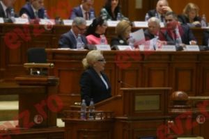 Calculele pentru moţiunea de cenzură, încheiate. 15 parlamentari ar putea trăda. Cine este artizanul celei mai noi strategii de cădere a Guvernului