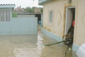 Asigurarea obligatorie şi pagubele produse de vreme. Tot ce trebuie să ştiţi