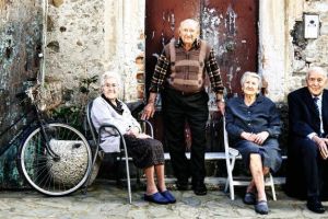 Satul centenarilor – locul în care 10% dintre locuitori au peste suta de ani