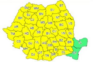COD GALBEN până la ora 23:00. Meteorologii anunţă averse torenţiale, vijelii şi grindină