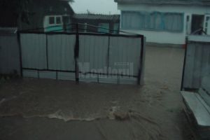 Cod portocaliu de inundaţii în judeţul Suceava, luni, până la ora 24.00