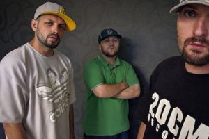 Paraziţii, în război cu Poliţia. 