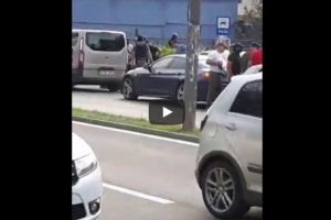 Interlopi din mai multe judeţe, săltaţi de mascaţi în vestul ţării (VIDEO)