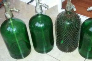 De ce a dispărut sifonul, celebra apă chioară cu acid