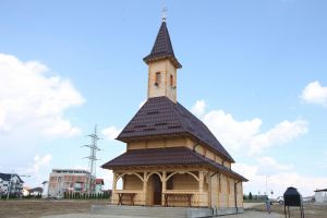 FOTO – Biserica din Cartierul Arhitecţilor, binecuvântată – Urmează construirea unei grădiniţe