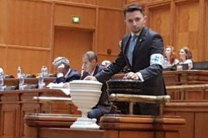 Apelul deputatului Durus catre parlamentarii puterii