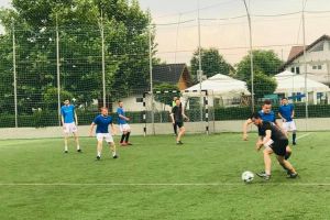 A ieşit în sfârşit soarele şi pe strada băieţilor de la Sidem