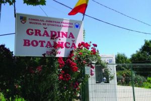 Grădina Botanică Bucov, oaza de frumuseţe de lângă Ploieştiul gri