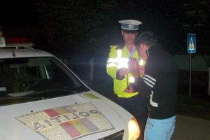 Șoferii s-au întrecut în alcoolemii, în weekend, în judeţul Satu Mare