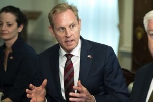 Scandal fără precedent în armată. Un ministru şi-a dat demisia după ce a fost lovit de soţie iar fiul său a fost arestat