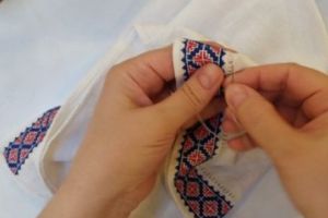 Revoluţia iei stă în vârful acului