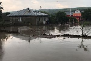 Avertizare de Cod portocaliu de inundaţii emis, marţi seară, de hidrologi pentru judeţul Botoşani