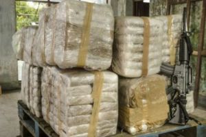 Iar se întâmplă! 16 tone de cocaină au fost confiscate de autorităţi