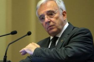 Mugur Isărescu, pe făraş! Cine îi ia locul