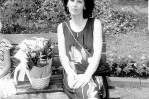 O ploieşteancă are nevoie de ajutorul semenilor pentru a trăi