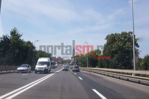 FOTO. S-au făcut marcajele rutiere pe Podul Decebal