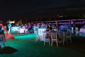 Imagini de la Garden Party, Hipodrom