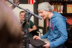 Timişorenii, aşteptaţi la un live session cu Francis Mozes