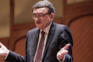 Problema vârstei de pensionare. Avocatul poporului sesizează CCR. Este discriminare?