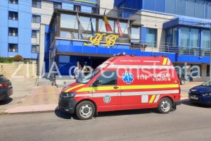 Imagini de la eveniment. Interventie de urgenta la un hotel din statiunea Mamaia. O persoana s-a inecat in piscina (galerie foto)   