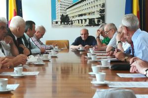Comitetul Consultativ de  Dialog Civic şi Consiliului Judeţean al Persoanelor Vârstnice, în şedinţă comună la Prefectură