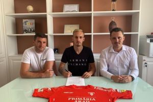 UTA se întăreşte pentru PROMOVARE. Ce jucător a semnat cu „Bătrâna Doamnă”