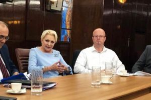 FOTO. Primarul Kereskenyi Gabor, întâlnire de lucru cu Viorica Dăncilă