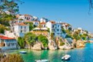 Cele mai bune plaje din insulele greceşti, la doar câteva ore de zbor din Timişoara