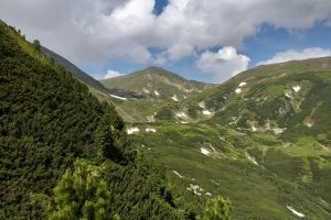 Poteca caprei negre din Munţii Rodnei, reabilitată. Invitaţie la drumeţie (FOTO)