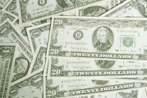 Ateii înfrânţi de moneda americană. Sintagma ramâne valabilă