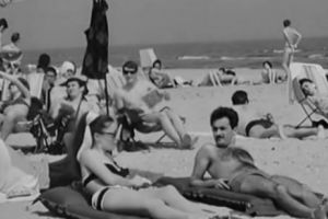 Comuniştii deschid Litoralul pentru nudistele poloneze. Actul, semnat de Gheorghiu-Dej, prin care România se deschide turismului internaţional