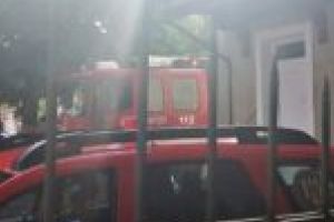 ALERTĂ la spitalul din Reşiţa! Un bărbat agresiv ameninţă că se sinucide!