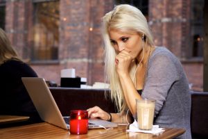 Învăţaţi din greşeli! Trăiţi aşa cum vă place!