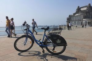 Zeci de persoane folosesc zilnic bicicletele gratuite puse la dispozitia constantenilor de Primaria Municipiului Constanta