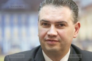 Un deputat de Timiş i-a făcut nesimţiţi şi tupeişti pe jurnalişti