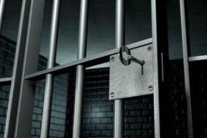 Patru traficanţi de persoane au fost condamnaţi la închisoare pe viaţă