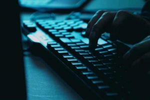 Atacuri cibernetice asupra a cinci spitale