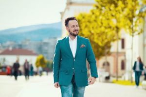 O tânăra speranţă a politcii din Alba şi a muzicii româneşti vrea să devină ”vocea” cetăţenilor în Parlament: Și-a depus candidatura, în cursa internă