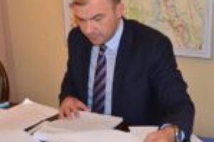 Aproape 3 milioane de lei pentru simplificarea birocraţiei în Primăria Caransebeş