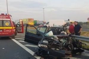 Accident MORTAL pe A1 - Două persoane au decedat şi alţi doi minori sunt în comă. Circulaţia este deviată