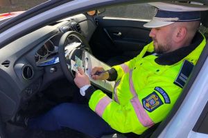 Sute de amenzi, date de poliţiştii rutieri în ultimele 24 de ore