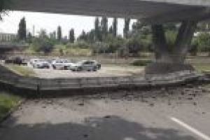 Un pod s-a prabusit pe o sosea tranzitata de multi braileni in fiecare zi