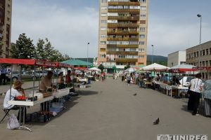 Piaţa volantă din Alba Iulia se închide pe perioada verii. Spaţiul destinat organizării va fi utilizat exclusiv pentru parcări