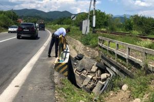 FOTO Accident pe DN7, Sibiu – Vâlcea – O persoană rănită grav