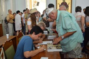 S-a lansat Cronica Oradiei: Versiunea maghiară a istoriei oraşului în 850 de pagini de informaţii şi 2018 de fotografii (FOTO)