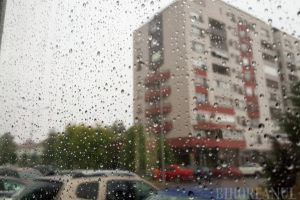 Alertă meteo: COD PORTOCALIU de furtuni, grindină şi descărcări electrice în Oradea şi alte localităţi din Bihor